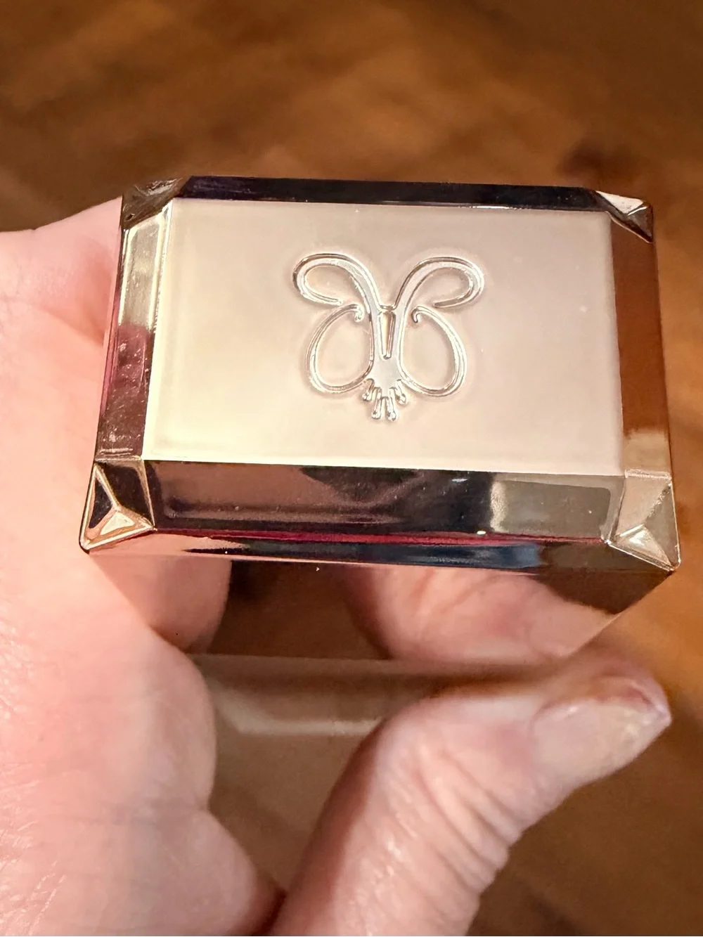 Anastasia Beverly Hills Liquid Foundation - 4.5W Beige Neutral